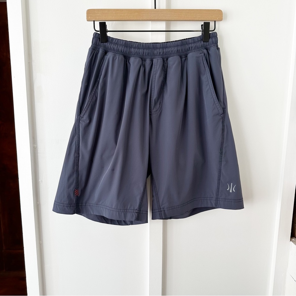 RHONE blue Mako short
